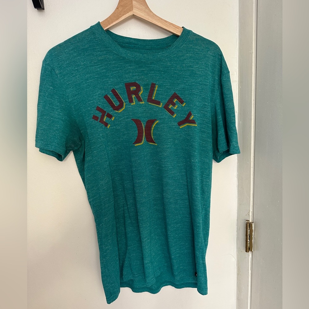 Teal Hurley graphic T-shirt. Medium.